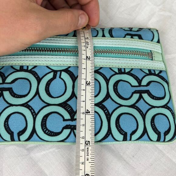 Coach Poppy 3D Art Blue & Teal Wristlet with zipper closure and wrist strap - Picture 5 of 6